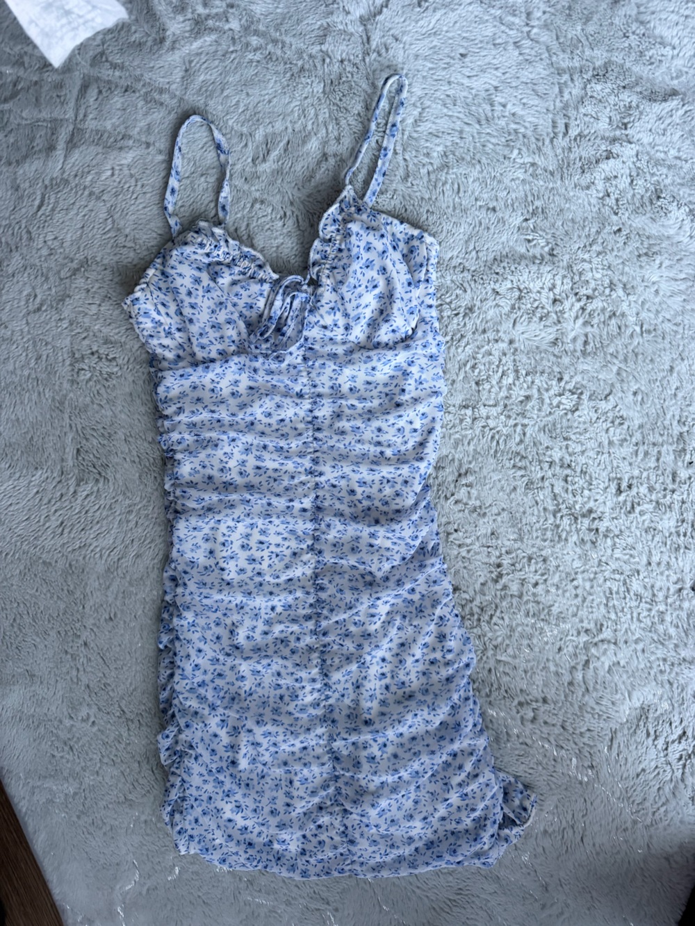 Divided Blue & White Floral Lightweight Throw